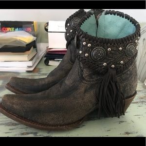 Corral vintage ankle boots